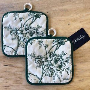 Vintage Williamsburg Christmas Toile Potholders 2